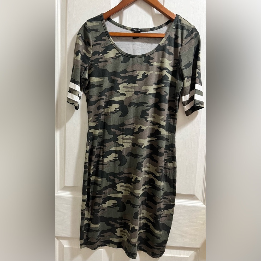 Rue21 Camo t-shirt style dress
